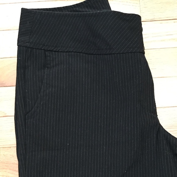 Sz 10 | H & M | Pinstripe | Black Light Blue | High Waisted Trouser ♦️ - Picture 2 of 14